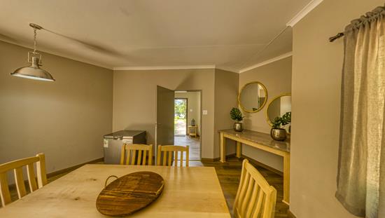 Loskopdam, A Forever Resort: Guest House - 2 Double - 4 Single