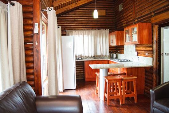 Loskopdam, A Forever Resort: Log Cabins - 2 Bedroom - 1 Double bed, 2 Singles